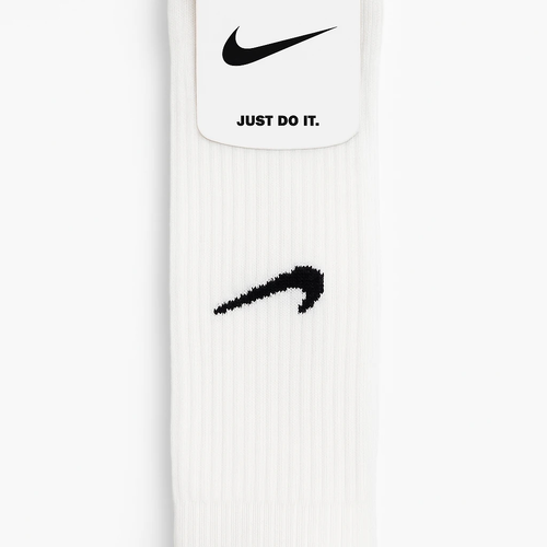 🧦 جوراب ورزشی Nike سفید